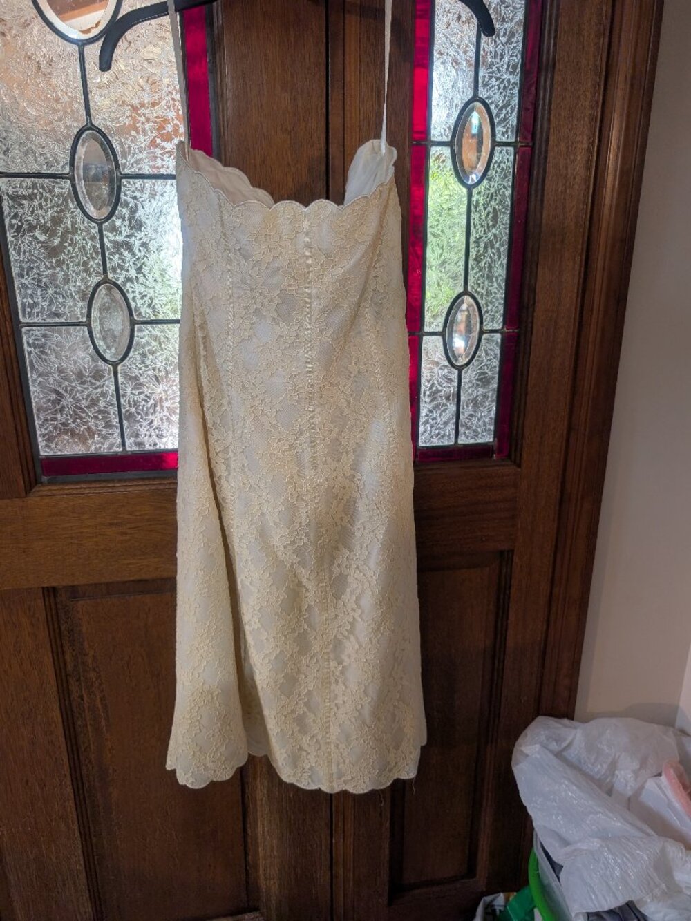 Womens strapless lace sweetheart dress, size 8